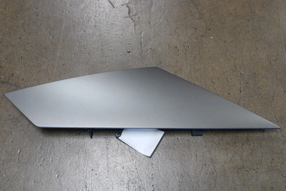 Lamborghini Aventador, izquierda, ala de murciélago, arañazos, usado, P/N 470119263B Foto 1 de 4