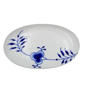 Plato ovalado acanalado Royal Copenhagen Mega 356 azul blanco floral 9,25 pulgadas - Imagen 1 de 8
