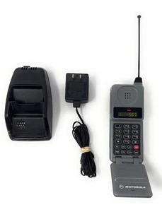 Téléphone communicateur personnel numérique Motorola vintage avec chargeur - Photo 1 sur 6