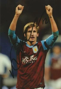 ASTON VILLA: MARC ALBRIGHTON SIGNED 6x4 ACTION PHOTO+COA - Bild 1 von 1