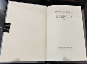 "Rebecca" FIRST 1ST AMERICAN EDITION Daphne du Maurier Doubleday 1938 - Picture 1 of 8