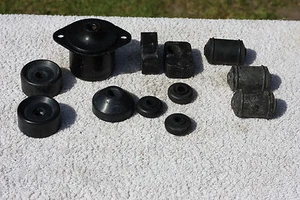 Triumph STAG / Vorderradaufhängung Hinterrad versch. HALTERUNG GUMMI Job Lot etc mehr gefunden! - Bild 1 von 10