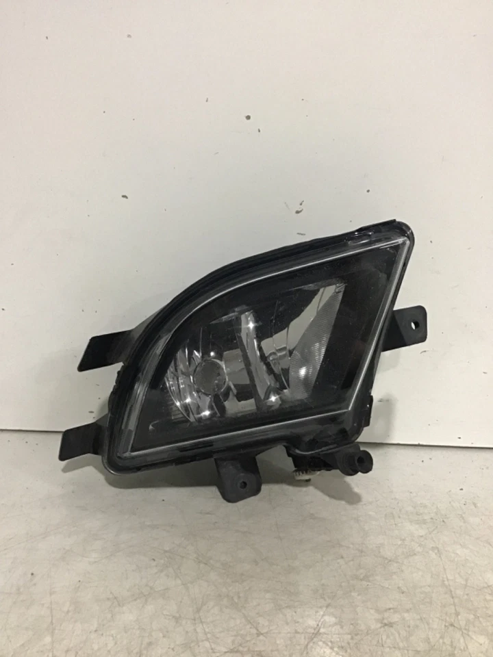 2015 2016 2017 2018 VOLKSWAGEN JETTA RH PASSENGER FOG LIGHT OEM A19R 16610 Foto 1 de 4