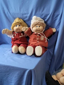 Xavier Roberts 1982 Cabbage Patch Kids Light Brown Hair And Blue Eyes, Set Of 2 - Picture 1 of 16