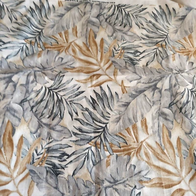 Cojín para cortinas de tela floral Robert Allen Fern decoración azul beige 55" ancho por comprar Foto 1 de 4