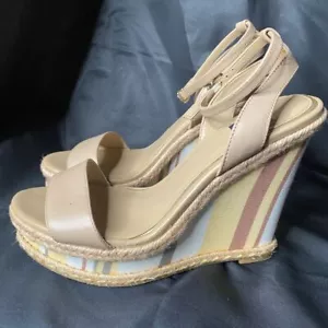 White House Black Market Women's Muticolor Striped Wedge Heel Size 7.5 - Picture 1 of 9