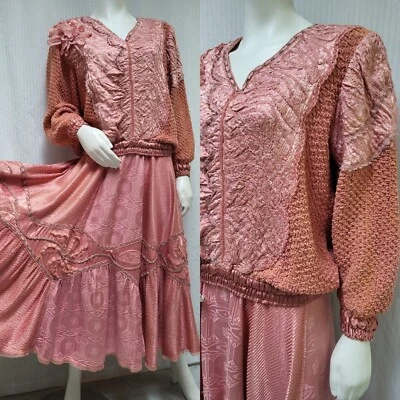 Vintage 1980’s MARY Made in Italy 2 Piece Wearable Art Sweater & Skirt -Size M/L - Image 1 of 4