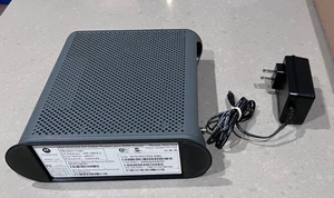Motorola MG7310 8x4 343Mbps DOCSIS 3.0 Cable Modem plus N300 Wi-Fi Router - Picture 1 of 2