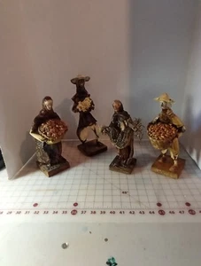 Vtg Mexican Paper Mache Folk Art 4 REDUCED, Crops In Their Hands, Detailed. - Picture 1 of 20
