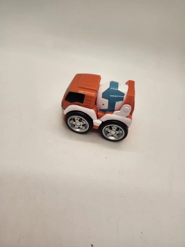 TRANSFORMERS MORTEIRO FLIP RACERS BOTAS DE RESGATE CAMINHÃO DE CIMENTO PLAYSKOOL 2017 Collecti - Imagem 1 de 4