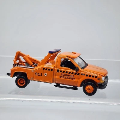 JOHNNY LIGHTNING - TURNPIKE ASSISTANCE - 1999 FORD F-450 TOW TRUCK / WRECKER - Image 1 of 4