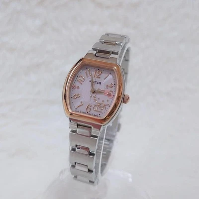 Relógio Wicca Hello Kitty Sanrio movido a energia solar CITIZEN fabricado no Japão - Imagem 1 de 4