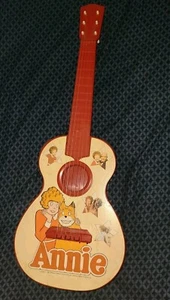 Little Orphan Annie Toy Guitar Tribune Co Syndicates Columbia Pictures 21” Long - Picture 1 of 5
