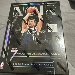 2022-23 Panini Noir BASKETBALL Hobby Box sigillato in fabbrica - Foto 1 di 2