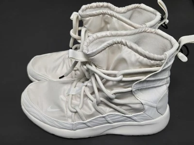 NIKE Women's Tanjun High Rise Boots/Shoes Size 10 Phantom A00355-003 Off White - Image 1 of 4