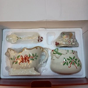 Lenox Holiday Santa Sleigh Sugar Bowl, Creamer & Teaspoon - New in Box - Picture 1 of 6