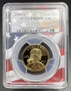 2000 S Sacagawea Native Dollar PCGS PR69 DCAM USA Flag Holder - Imagen 1 de 10