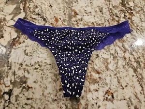 True Vintage Victoria's Secret PINK Lace Back Thong Panty Small - Picture 1 of 3