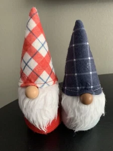 New Set of 2 Gnomes Target Bullseye  Weighted Standing Fabric Plush Decor 2022 - Picture 1 of 3