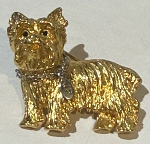 Joan Rivers goldfarbene Yorkie Hund mit Halsband Anstecknadel Brosche - Bild 1 von 5