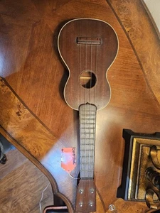 Vintage Martin Style 2 Soprano Ukulele (1920 - 1930's) - Picture 1 of 15