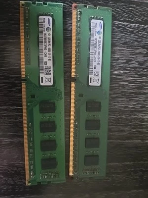 Samsung PC3-10600 (DDR3-1333) 2 GB UDIMM 1333 MHz PC3-10600 DDR3 SDRAM Memory... - Image 1 of 2