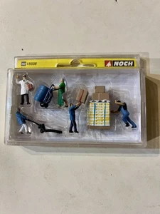 No h 15038 Warehouse Workers With Equipment In Ho Scale - Picture 1 of 1