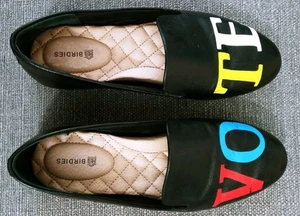 Mocasines planos de cuero negro BIRDIES edición limitada VOTE para mujer talla 5 raros - Imagen 1 de 5
