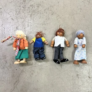 Melissa and Doug Dollhouse Dolls Wooden Posebale Set of 4 Stick Figures - Picture 1 of 4