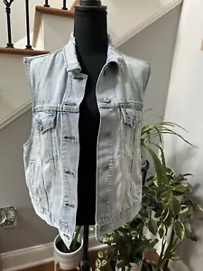NWT American Eagle AE Women's Sleeveless Distressed Vest Denim Jean Jacket NWT - Picture 1 of 4
