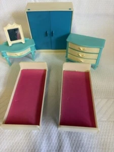 Vintage Dolls House Plastic German Bedroom Furniture - Picture 1 of 3