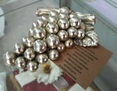 Grappolo uva con tralcio e foglie - in resina argentata 925 - made in Italy - Immagine 1 di 3