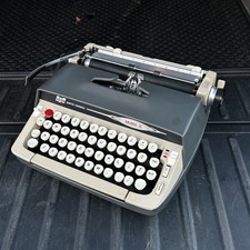 1960s Smith Corona Galaxie II Deluxe Portable Typewriter in Working Condition W