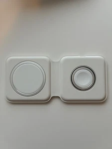 Chargeur Apple MagSafe Duo - Photo 1 sur 4