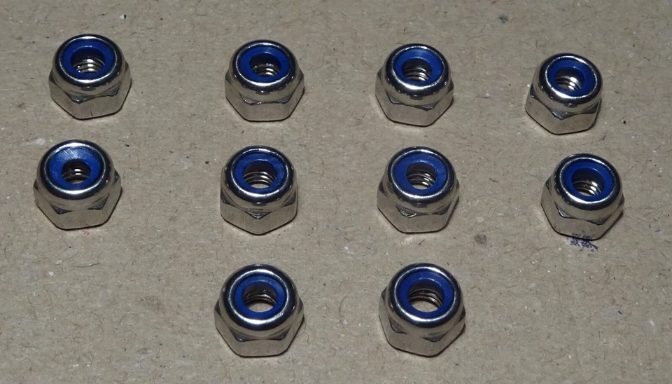 Edelstahl-Mutter, Hex-Einsatz-Selbstsichernde Nuts M4 Thread 10 Piece - Bild 1 von 1