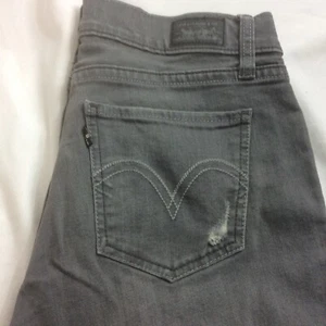 Levis Jeans Skinny Fit Size 5 5M Distressed Gray Ships Free - Picture 1 of 10