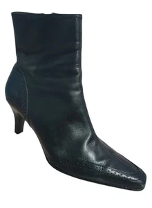 Etienne Aigner Leather Boots Size 7 E-Laddie Black Ankle Zip 2.5" Heel - Picture 1 of 14