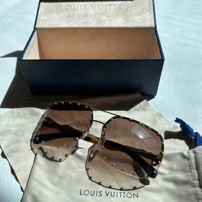 Gafas de sol Louis Vuitton The Party Studs 62□11 dorado/marrón con estuche, tela Foto 1 de 4