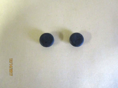 HONDA CA110, C110 Fender Rubber Caps/Plugs 50323-011-000 - Image 1 of 2