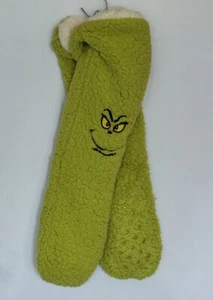 Dr Suess The Grinch Socks O/S Fuzzy Fleece Non-Slip Embroidered Face Green - Picture 1 of 8