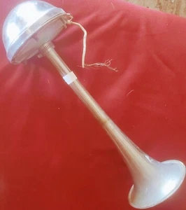 Vintage Automotive Air Horn - Picture 1 of 6