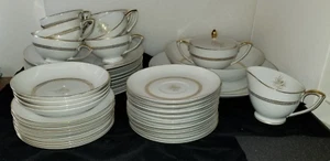 41 Piece Set of Mikasa Fine China JYOTO Pinecones Japan Salisbury 8282 Gold Trim - Picture 1 of 15
