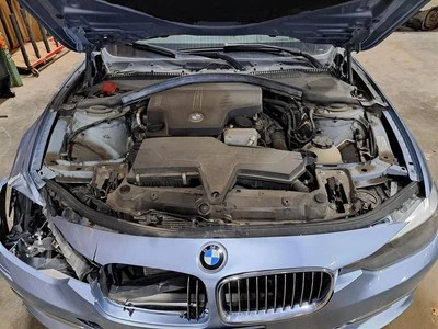 Conjunto de bolsa de aire izquierda lado del conductor rodilla / 2012 328i Sku#4113482 Foto 1 de 4