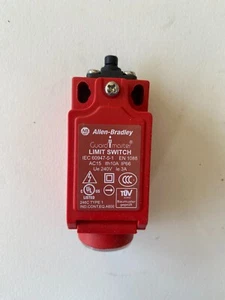 Allen Bradley 440P-CDPS11B Safety Limit Switch - Picture 1 of 3