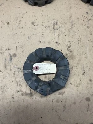 03-19 日产 350Z 370Z 英菲尼迪 G35 G37 后下弹簧座 55036-AG001 — 第 1/4 张图片