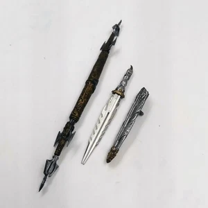 1/6 Weapon Accessories Figure Hot Toys MMS221 Alien vs. Predator Celtic Predator - Picture 1 of 2
