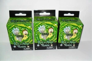 LOTE DE CLIPS RICK AND MORTY CHIBI IN MOTION COLECCIÓN LOTE DE (3) CAJAS SELLADAS NUEVAS AL AZAR - Imagen 1 de 1