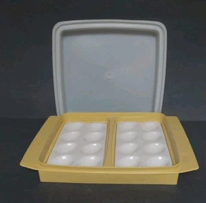 Vintage Tupperware Deviled Egg Keeper/Carrier Harvest Gold #723-4 - Picture 1 of 6