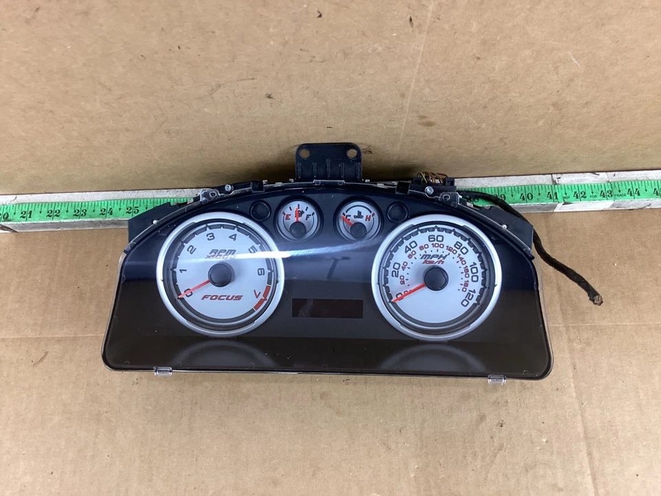 Painel de instrumentos Ford Focus velocímetro 2010 - 2011 - Imagem 1 de 4