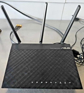ASUS Dark Knight RT-N66U 450Mbps Gigabit Dual Band Wireless N Router w/ Extender - Picture 1 of 6